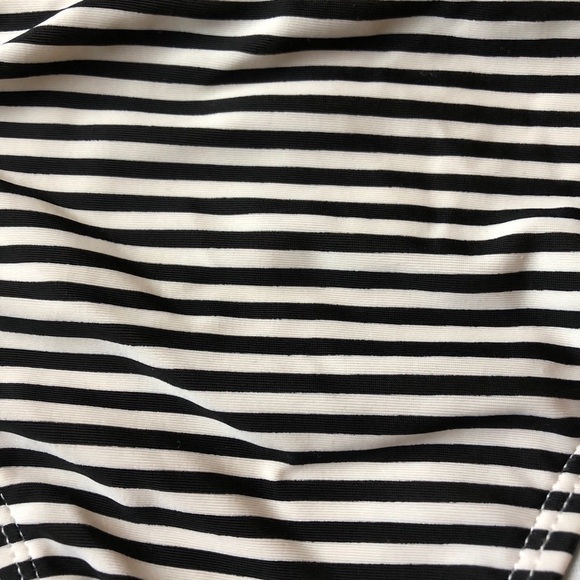 B/W striped size large bikini bottoms w/ teal ties - Picture 9 of 10